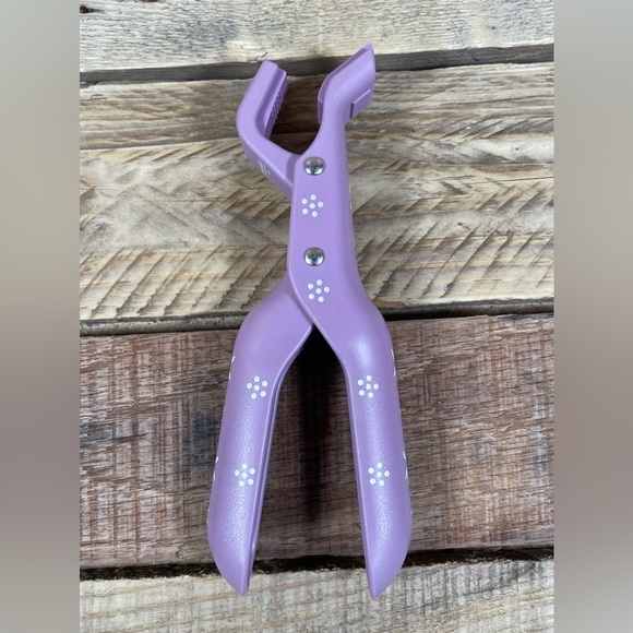 Temptations Presentable Ovenware Tara Tongs Purple White Floral Serving Flatware - Picture 3 of 9